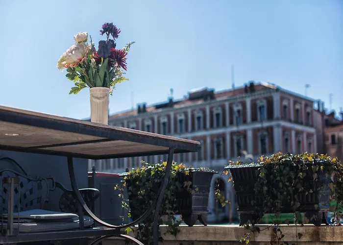 Grimaldi Hermitage Canal Grande View